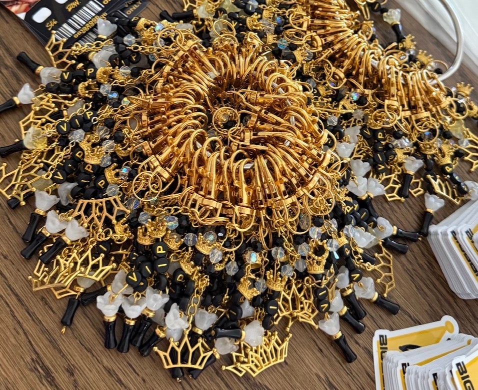 *NEW!* Big Bang VIP Black & Gold Keychain